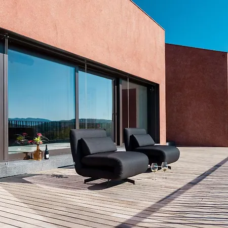 Fana Estate Appartement Dobrovo