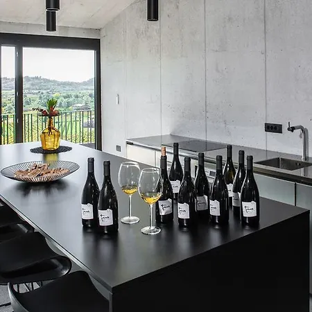 Appartement Fana Estate Dobrovo