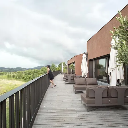 Fana Estate * Dobrovo