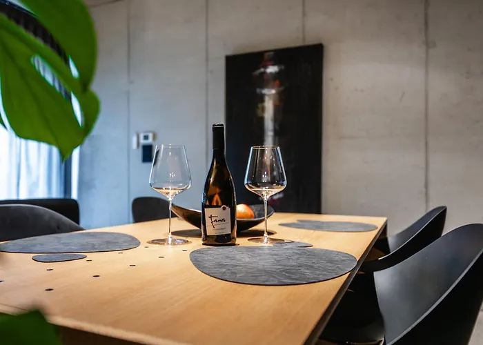 Fana Estate * ドブロボ