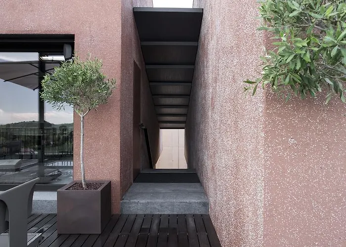 Fana Estate * ドブロボ