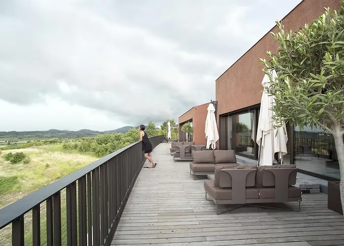 Fana Estate * Dobrovo