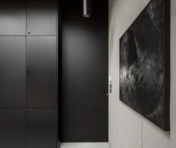 Fana Estate アパート